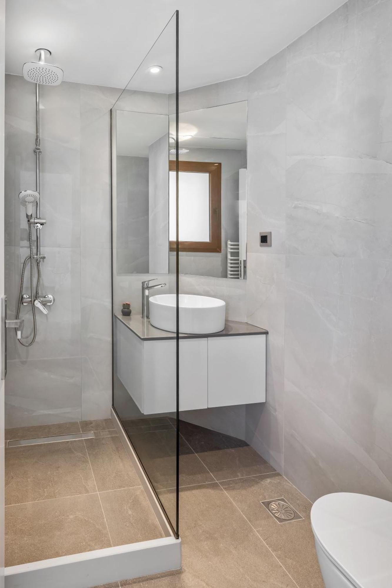 7 Min From Center - 6br With Airport Shuttle *